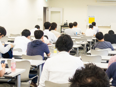 写真:常に最適で最善なご提案ができるようケアマネジャーの質の向上に努めます。